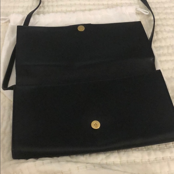 Vintage Chloe Black Crossbody Bag with Gold bow Accent 🎀 - Picture 7 of 8